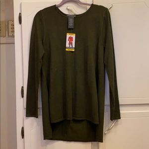 NEW! Size M Chelsea & Theodore Sweater!